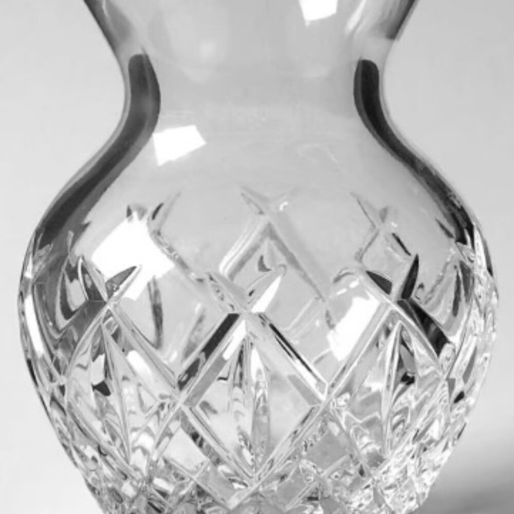 WATERFORD Crystal "Violet" Bud Vase (4" tall)